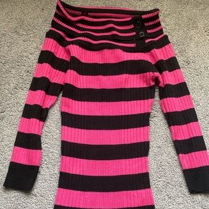 Pink and black long sleeve with collar neck. Small. NWT